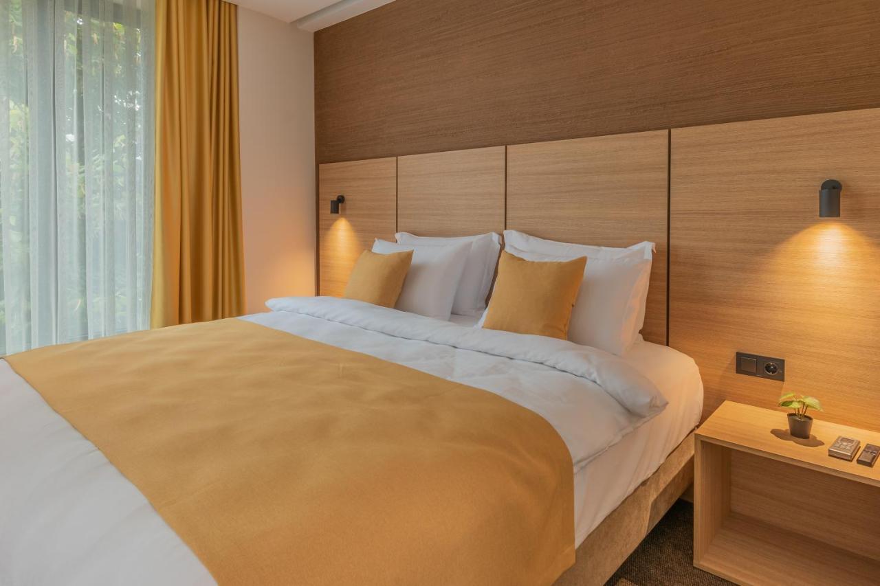 Hotel Osetia Garden 莫姆奇尔格勒 外观 照片