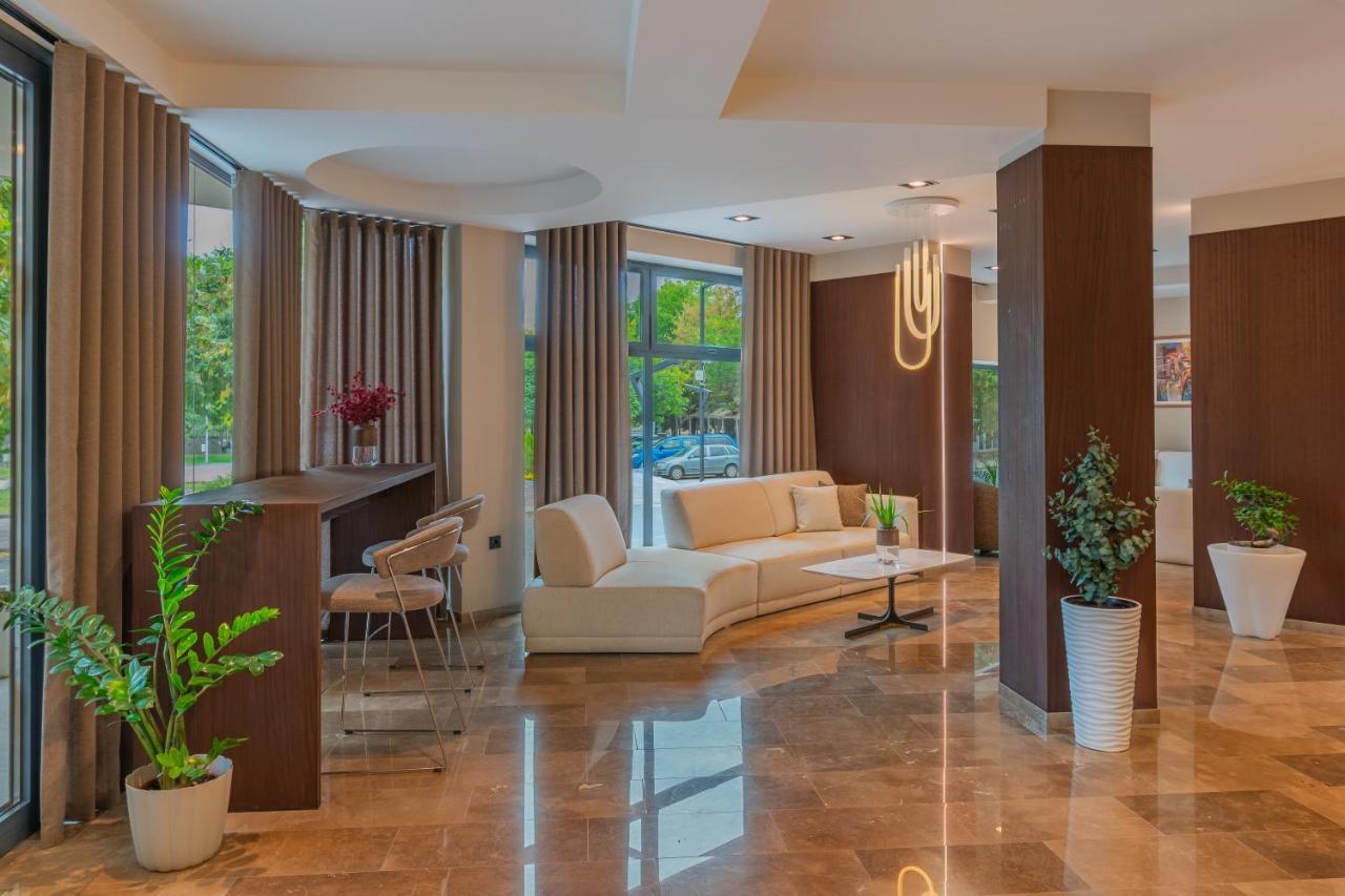 Hotel Osetia Garden 莫姆奇尔格勒 外观 照片