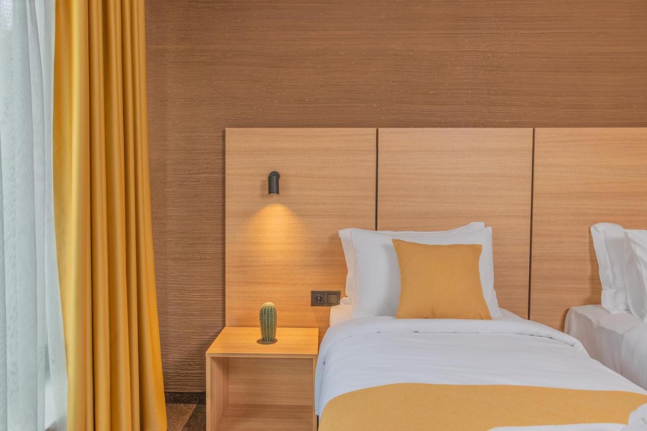 Hotel Osetia Garden 莫姆奇尔格勒 外观 照片