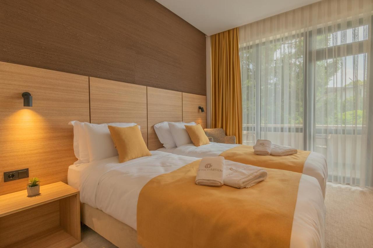Hotel Osetia Garden 莫姆奇尔格勒 外观 照片