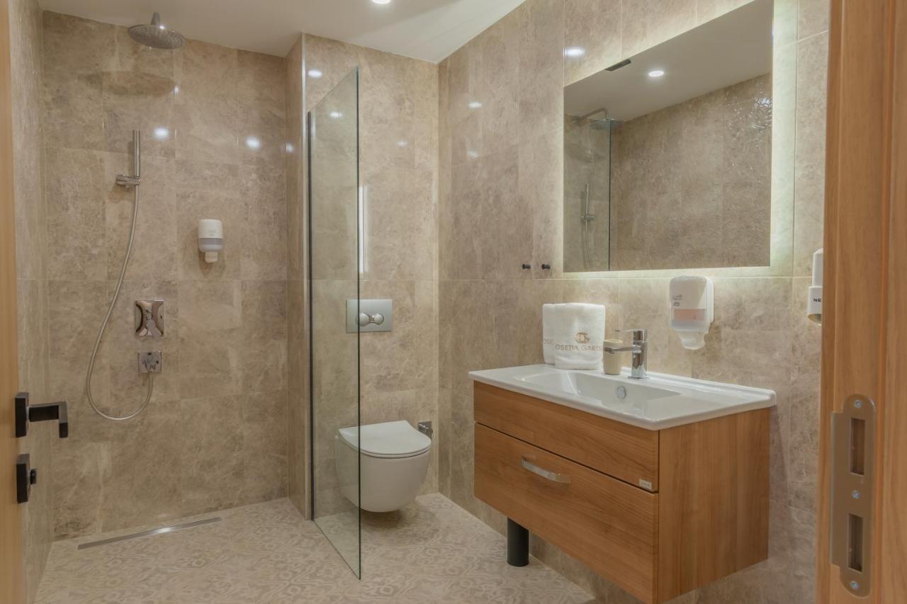 Hotel Osetia Garden 莫姆奇尔格勒 外观 照片