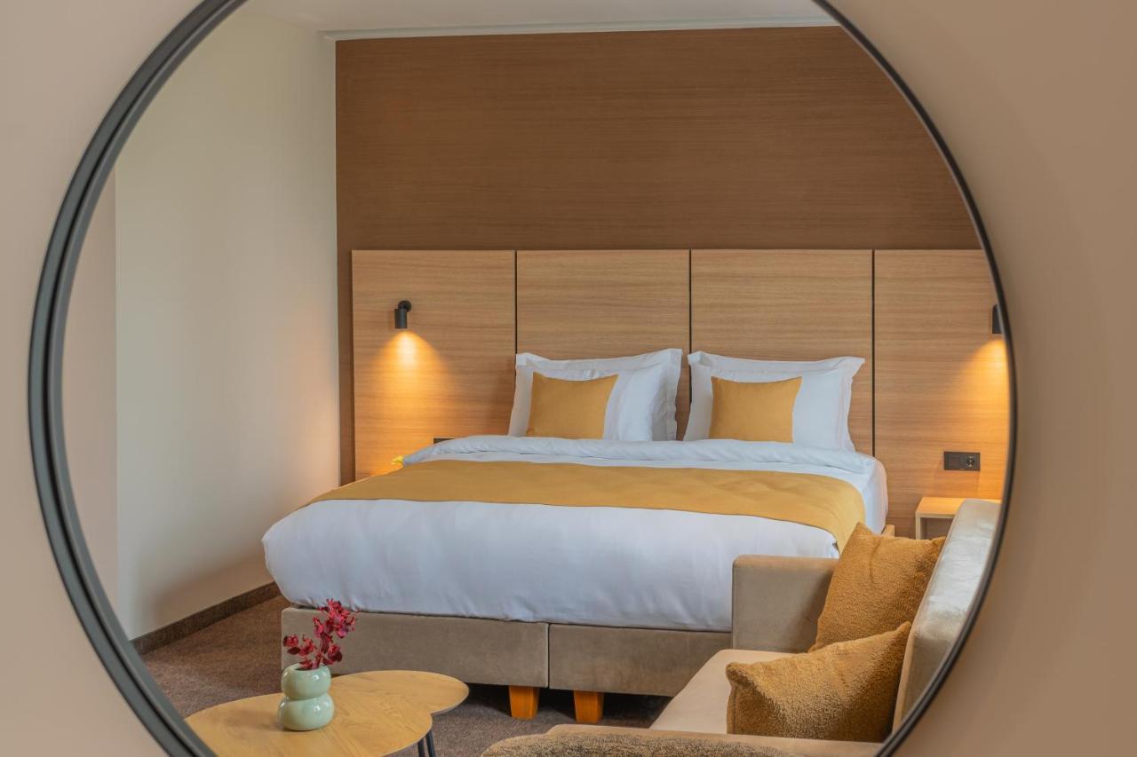Hotel Osetia Garden 莫姆奇尔格勒 外观 照片